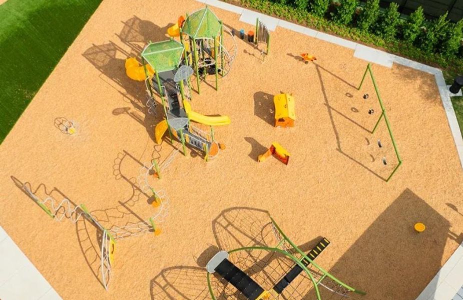 Image 18 of a home in Cross Creek West: Pinnacle Collection.