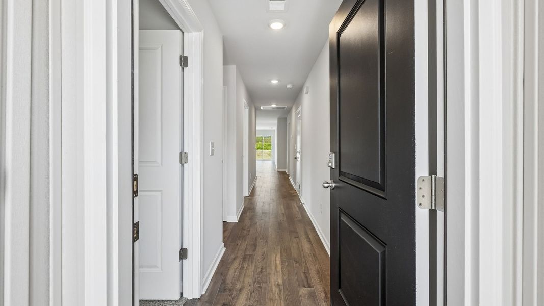 Spacious, unfurnished interior of a new home in Saddle Trace, Lewisburg (Image 15). Spacious, unfurnished interior of a new home in Saddle Trace, Lewisburg (Image 15).