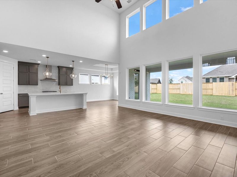 Representative image. Features, specifications, selections and colors may vary. Representative image. Features, specifications, selections and colors may vary.