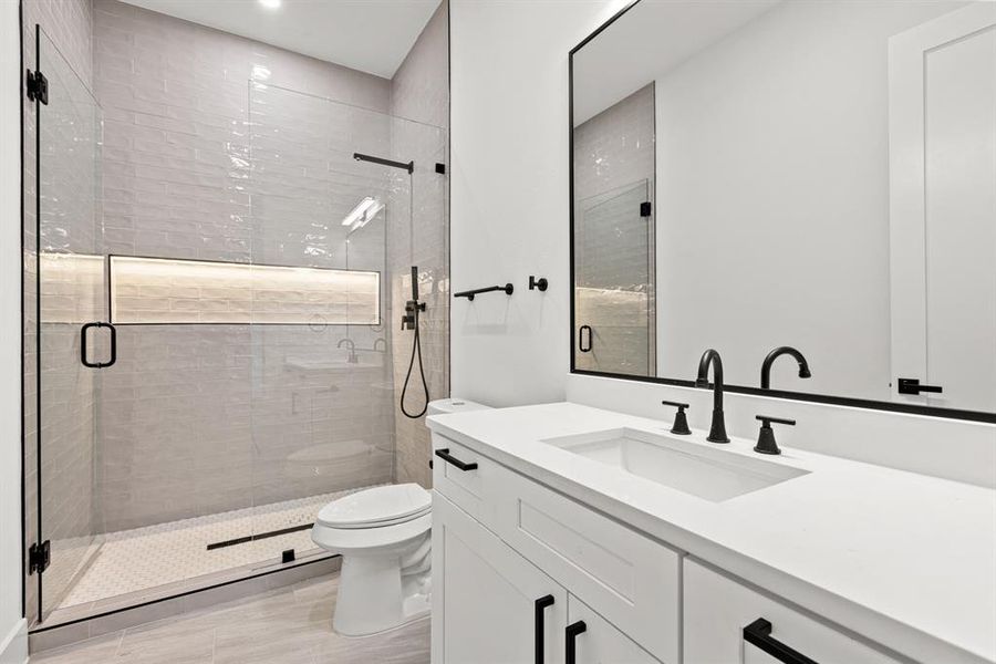 Furnished interior view inside a new home in , Dallas (Image 32).