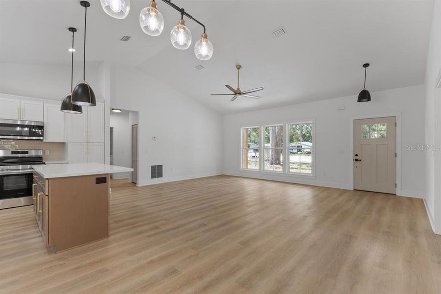 Spacious, unfurnished interior of a new home in , Fanning Springs (Image 10). Spacious, unfurnished interior of a new home in , Fanning Springs (Image 10).