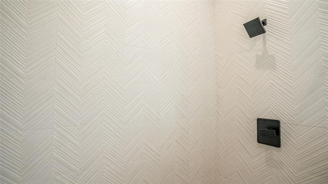 Spacious, unfurnished interior of a new home in , Burleson (Image 30).