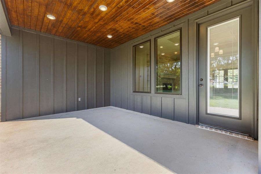 Exterior details and patio area of a home in , Tyler (Image 3).