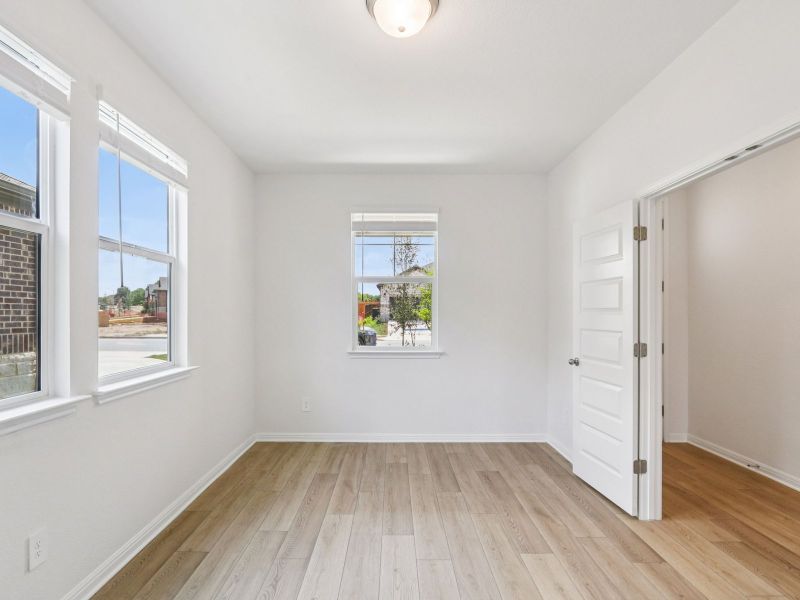 Spacious, unfurnished interior of a new home in Prairie Winds - Executive Collection, Hutto (Image 14).