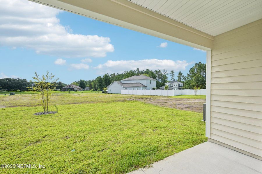 Exterior details and patio area of a home in Panther Creek, Jacksonville (Image 4). Exterior details and patio area of a home in Panther Creek, Jacksonville (Image 4).