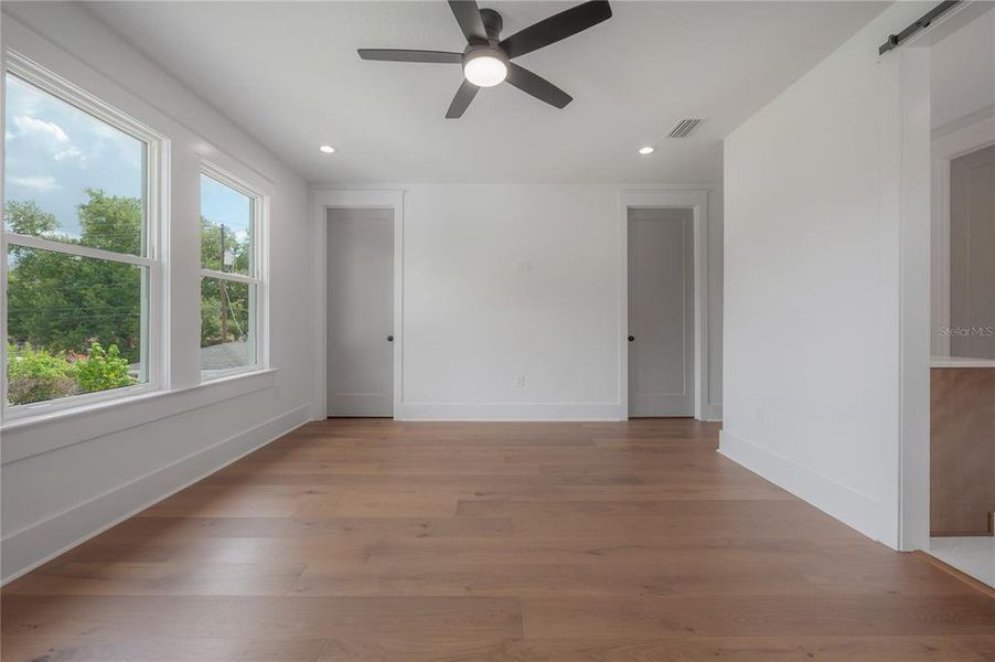 Spacious, unfurnished interior of a new home in , Tampa (Image 45). Spacious, unfurnished interior of a new home in , Tampa (Image 45).