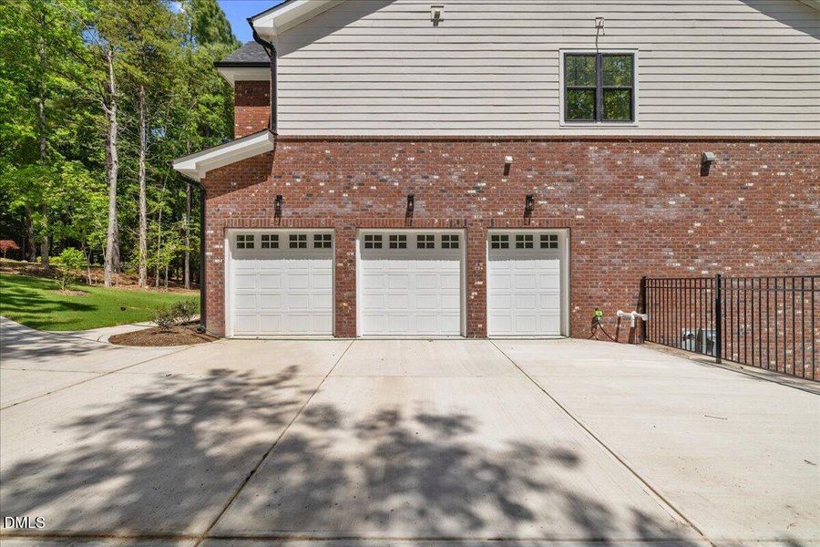 61-8011 Old Trail Dr