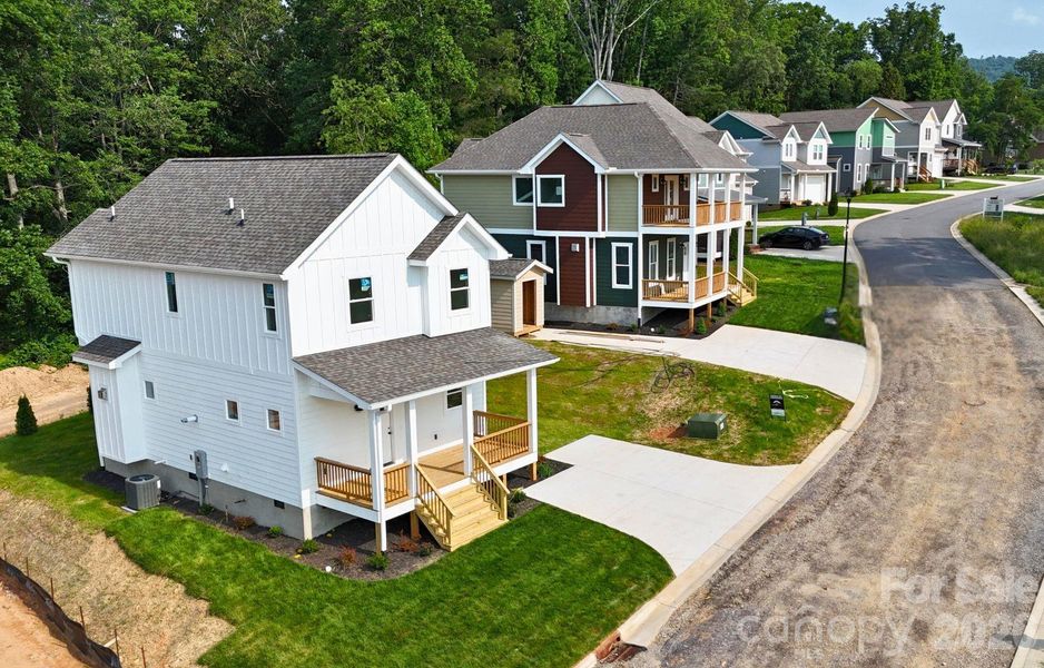 Loblolly Lane features comparable homes Loblolly Lane features comparable homes