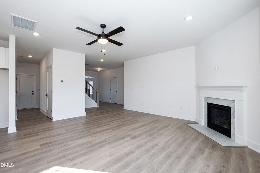 Spacious, unfurnished interior of a new home in Jackson Ridge, Pikeville (Image 14).