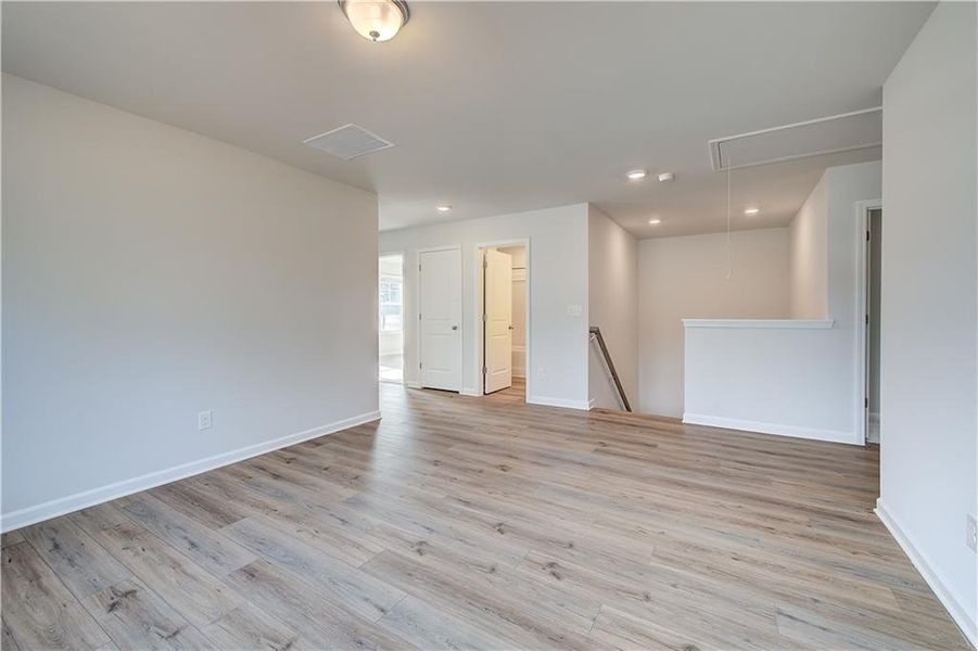 Spacious, unfurnished interior of a new home in Hamilton Lakes, Lawrenceville (Image 22).