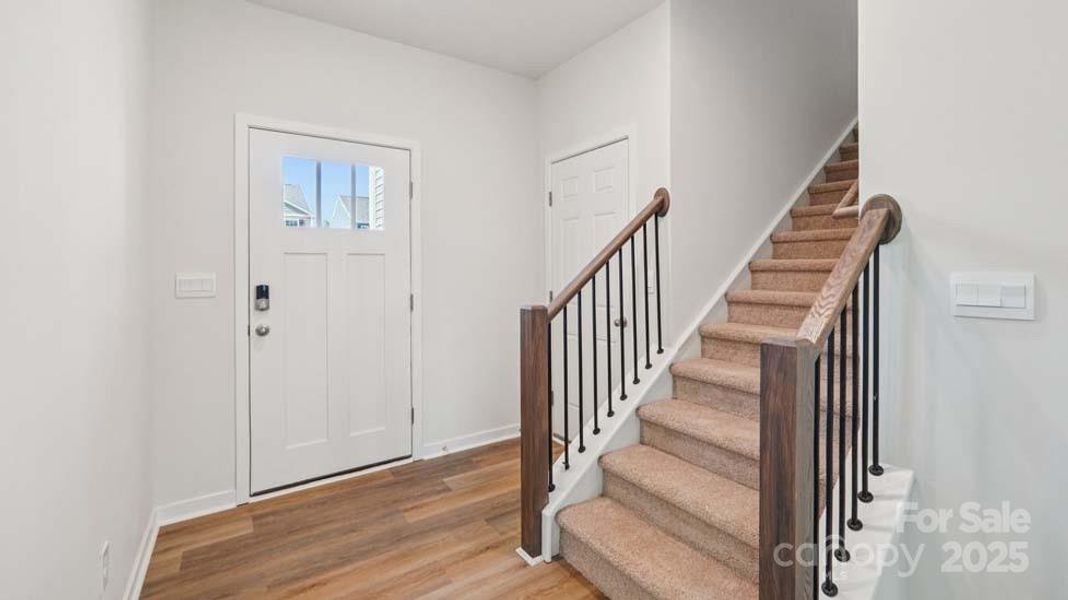 Spacious, unfurnished interior of a new home in Cardinal Creek, Charlotte (Image 7).