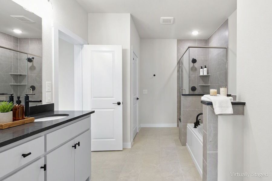 Furnished interior view inside a new home in Ten Mile Creek, Celina (Image 17).