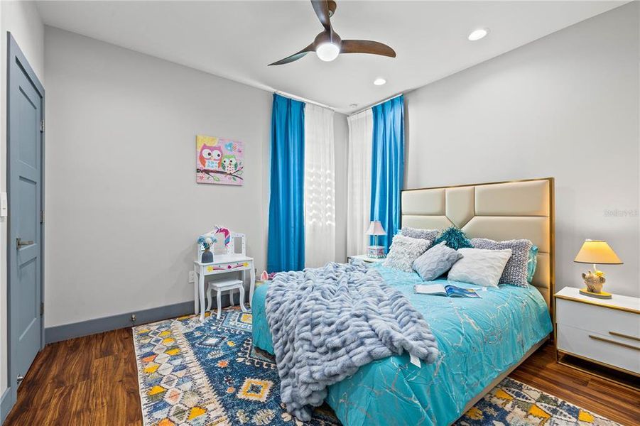 Furnished interior view inside a new home in , Gulfport (Image 40).