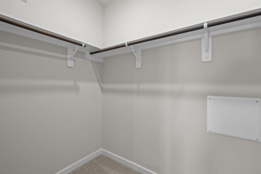 Spacious, unfurnished interior of a new home in Laurel Landing, Alvin (Image 26).