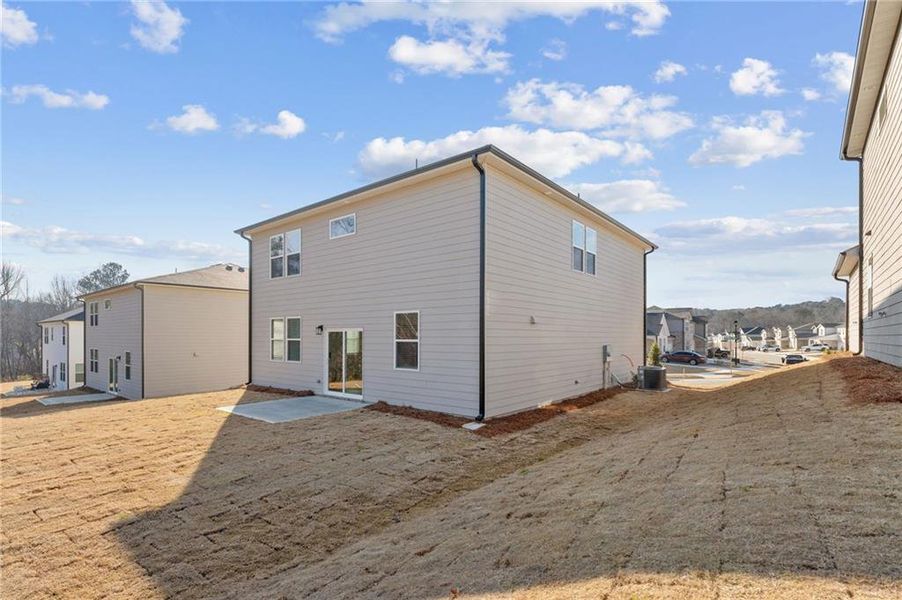 Exterior details and patio area of a home in Kingsley Creek, Lithonia (Image 3).