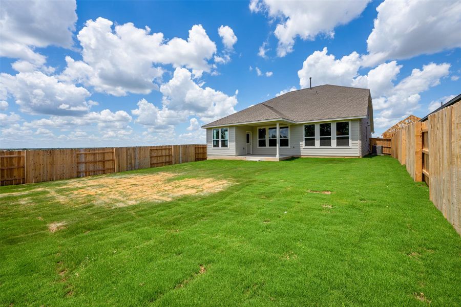 Photos are representative images and renderings for illustrative purposes only. Actual structural options and design images of the home may vary. Photos are representative images and renderings for illustrative purposes only. Actual structural options and design images of the home may vary.