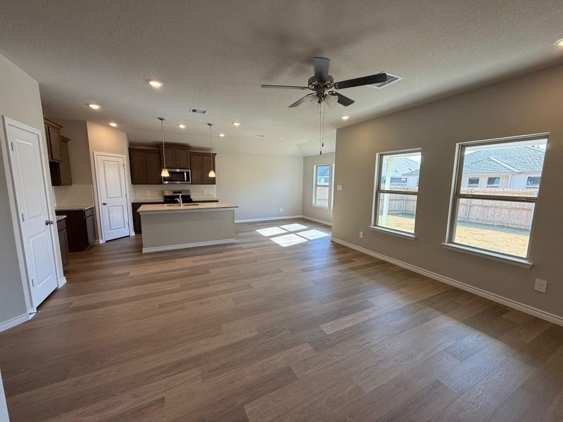 Spacious, unfurnished interior of a new home in Southern Pointe, College Station (Image 9).