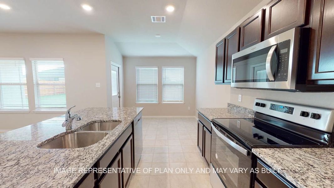 Representative furnished interior of a home built from the Ashburn by D.R. Horton in Reynolds Crossing, Killeen (Image 4).