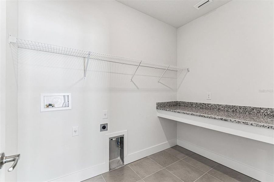 Spacious, unfurnished interior of a new home in Vistera of Venice – Garden Series, Nokomis (Image 38).