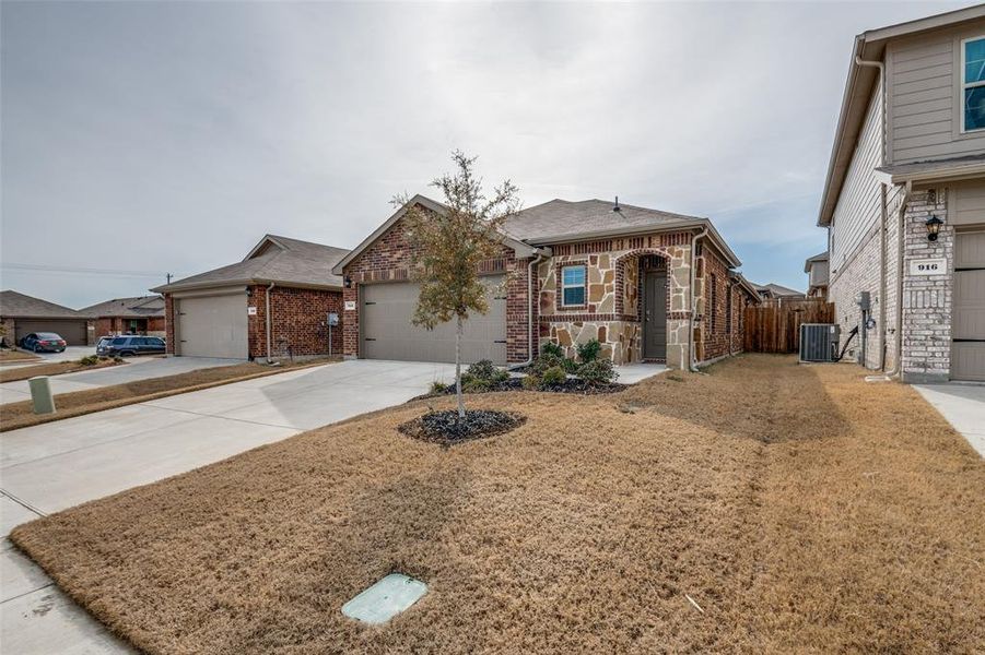 Image 24 of a home in Magnolia.