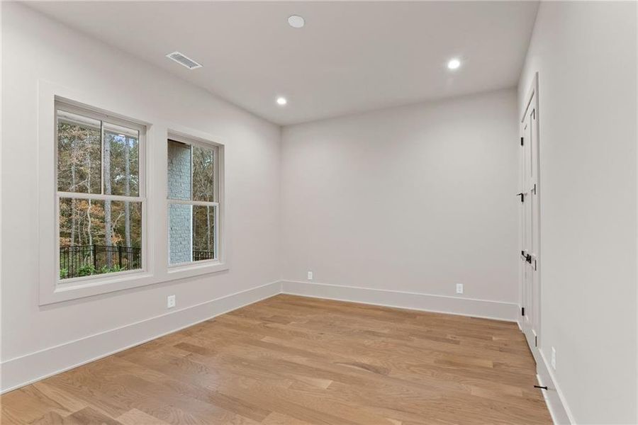 Spacious, unfurnished interior of a new home in , Chattahoochee Hills (Image 14).