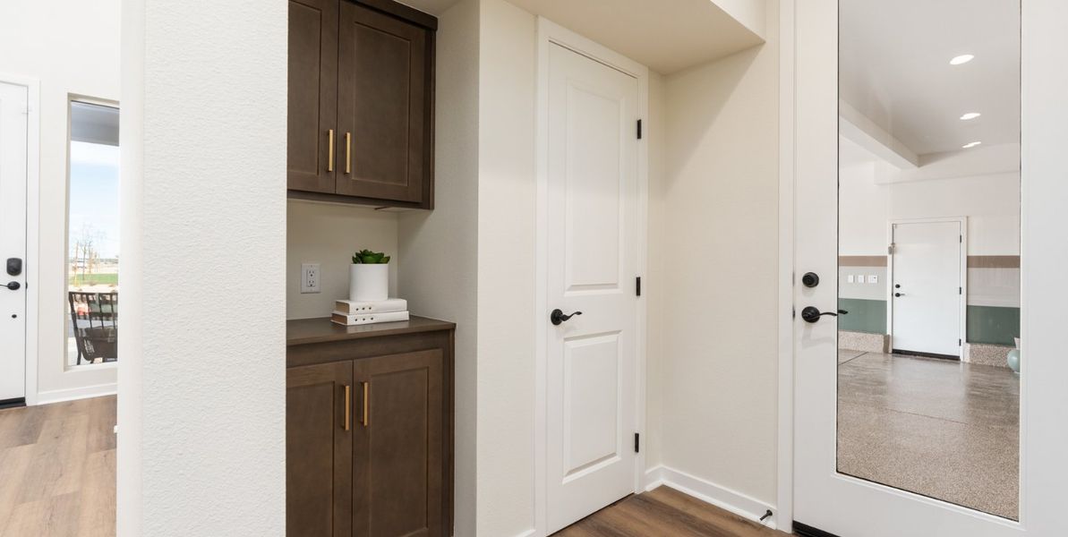 Horizon at Cascade Landing - 1440x724 (6)