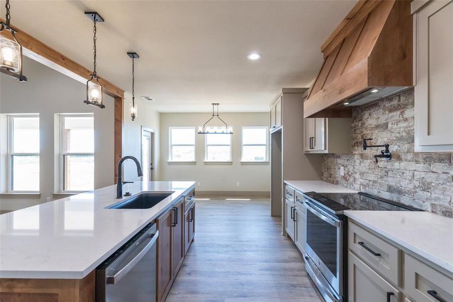 Furnished interior view inside a new home in , Abilene (Image 7).
