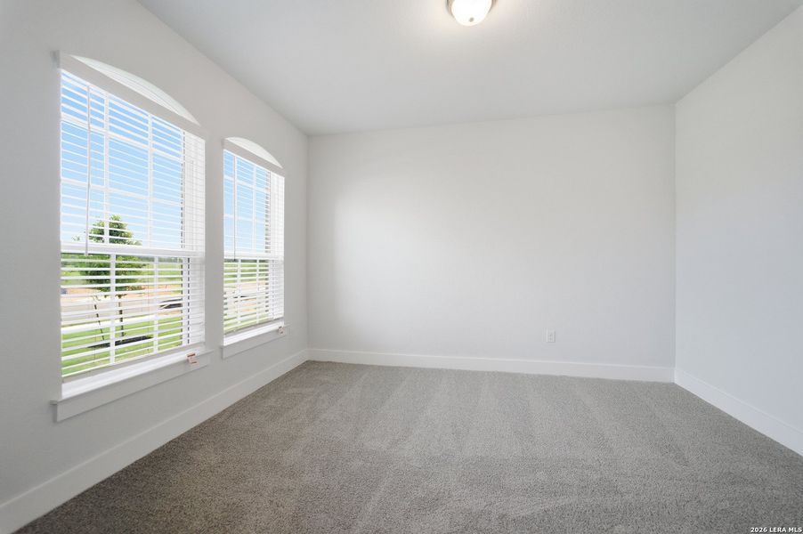 Spacious, unfurnished interior of a new home in Hickory Ridge, Elmendorf (Image 17).
