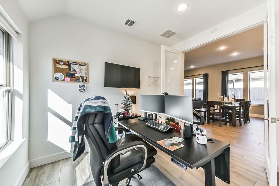 Furnished interior view inside a new home in , Katy (Image 32). Furnished interior view inside a new home in , Katy (Image 32).