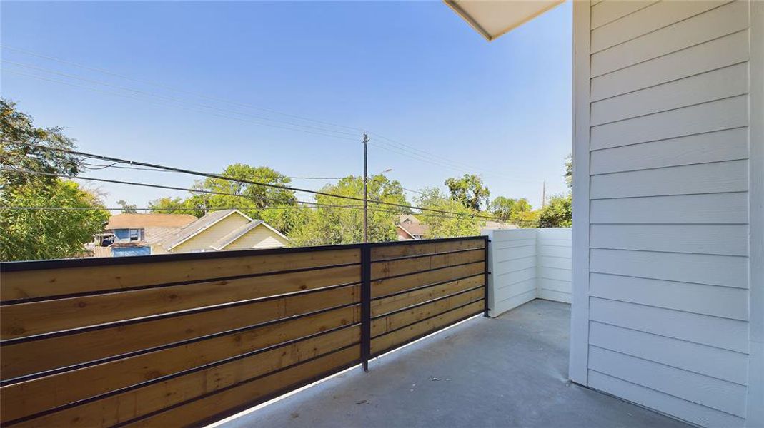 This home features an oversized 18x6 balcony, perfect for relaxing with an afternoon drink while taking in views of downtown.