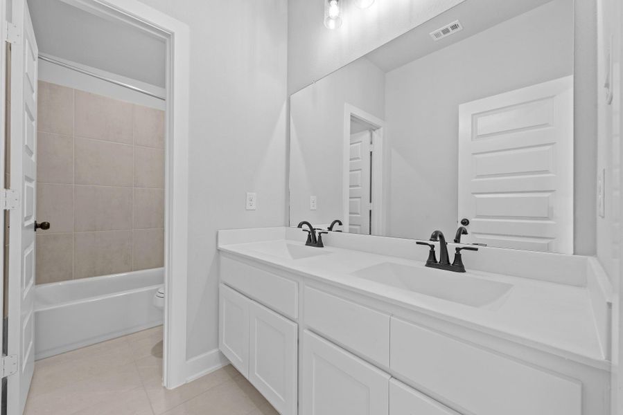 Representative image. Features, specifications, selections and colors may vary. Representative image. Features, specifications, selections and colors may vary.