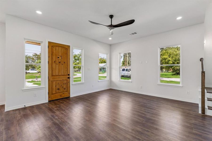 Spacious, unfurnished interior of a new home in , Terrell (Image 20). Spacious, unfurnished interior of a new home in , Terrell (Image 20).