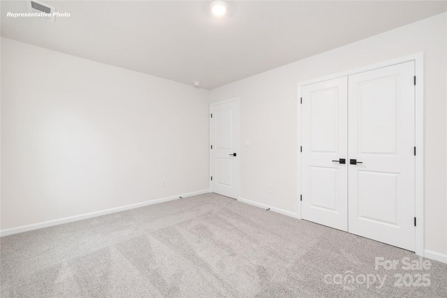 Spacious, unfurnished interior of a new home in Oak Grove Hill, Huntersville (Image 19).