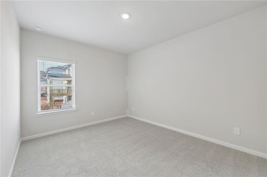 Spacious, unfurnished interior of a new home in Martin Springs - Estate Series, Lawrenceville (Image 35).