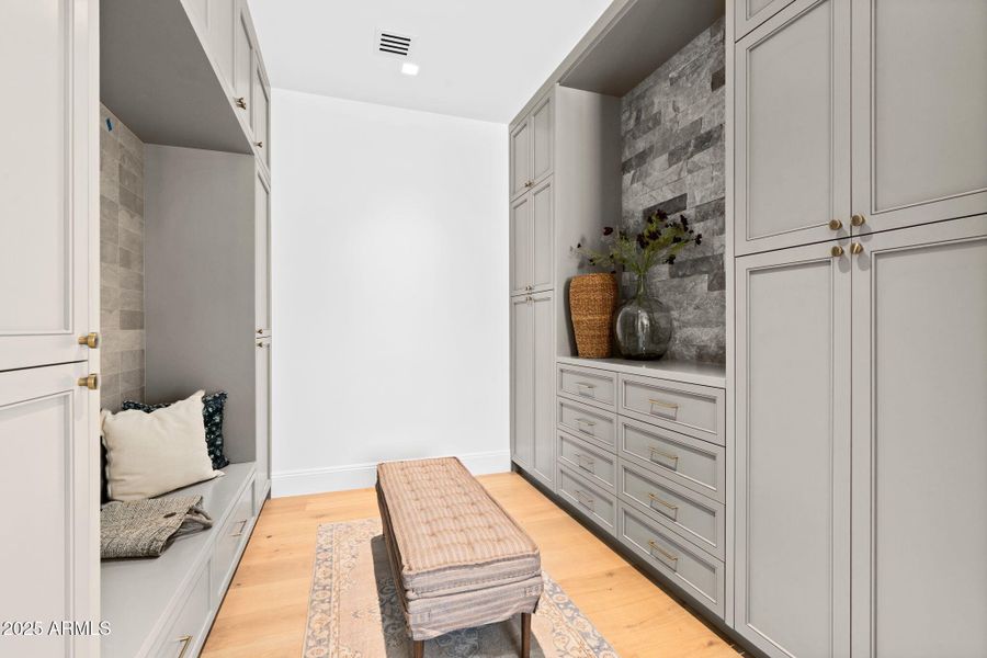 23-web-or-mls-6230-e-hillcrest-blvd 23-web-or-mls-6230-e-hillcrest-blvd