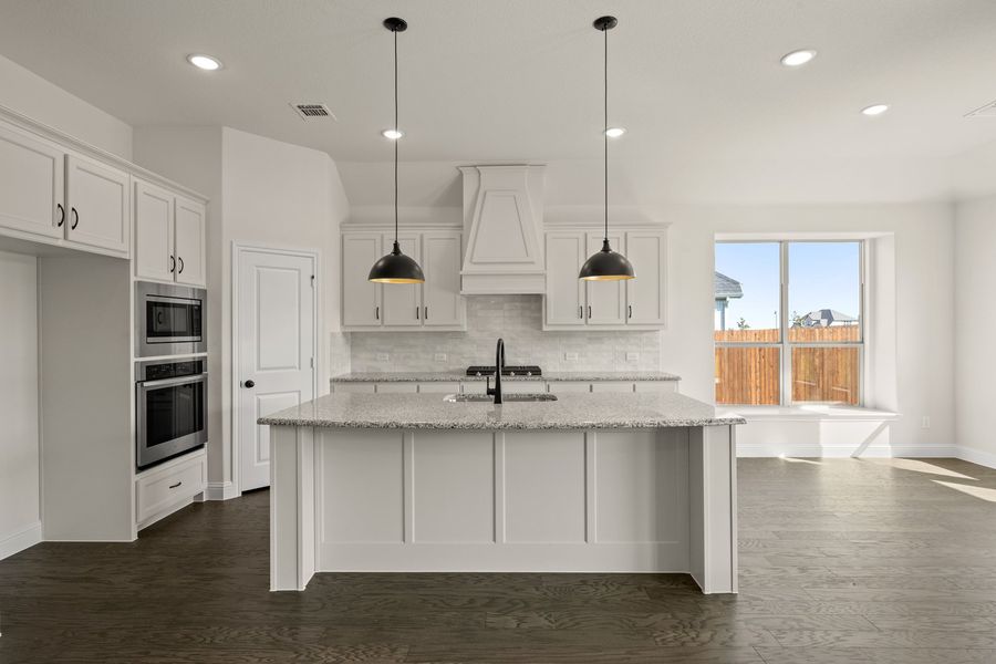 Furnished interior view inside a new home in Myrtle Creek, Waxahachie (Image 12).