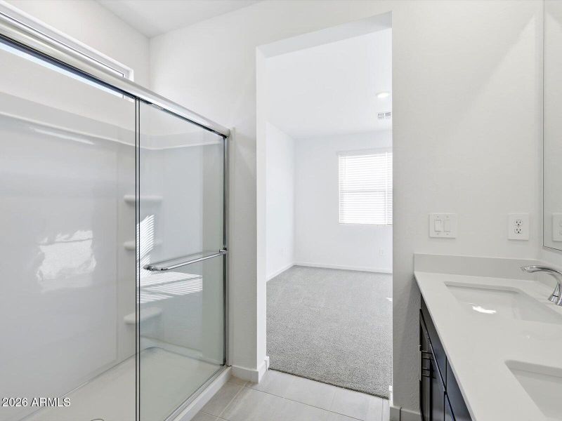 11-b77ed08f-7b60-4222-918e-7bd24ad03fa4