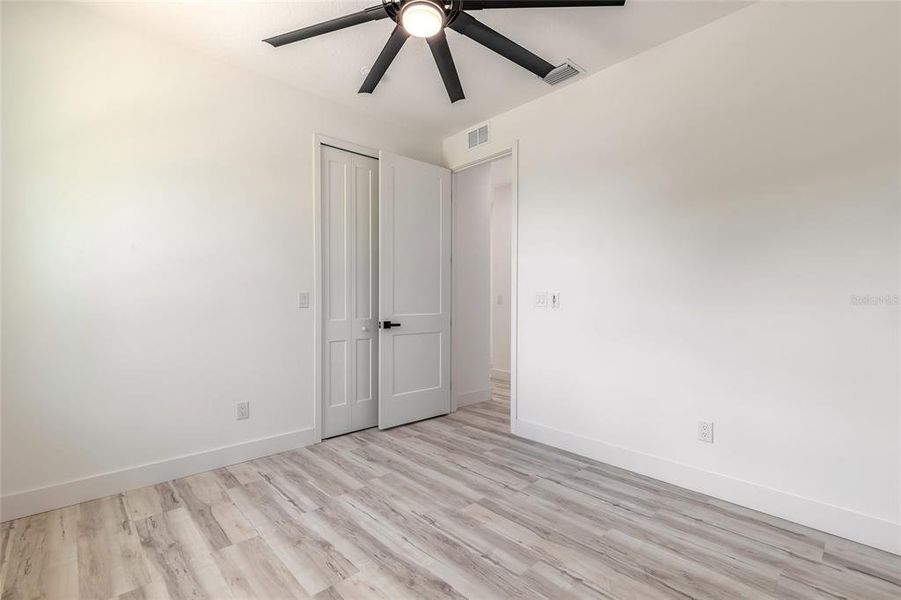 Spacious, unfurnished interior of a new home in , Daytona Beach (Image 22).