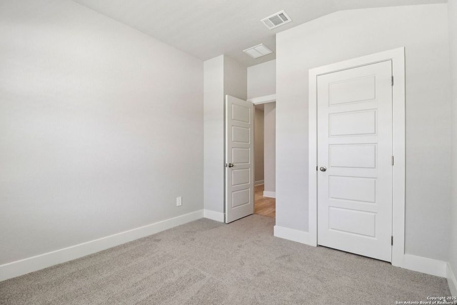 Spacious, unfurnished interior of a new home in Scenic Crest - Premier Series, Boerne (Image 35).