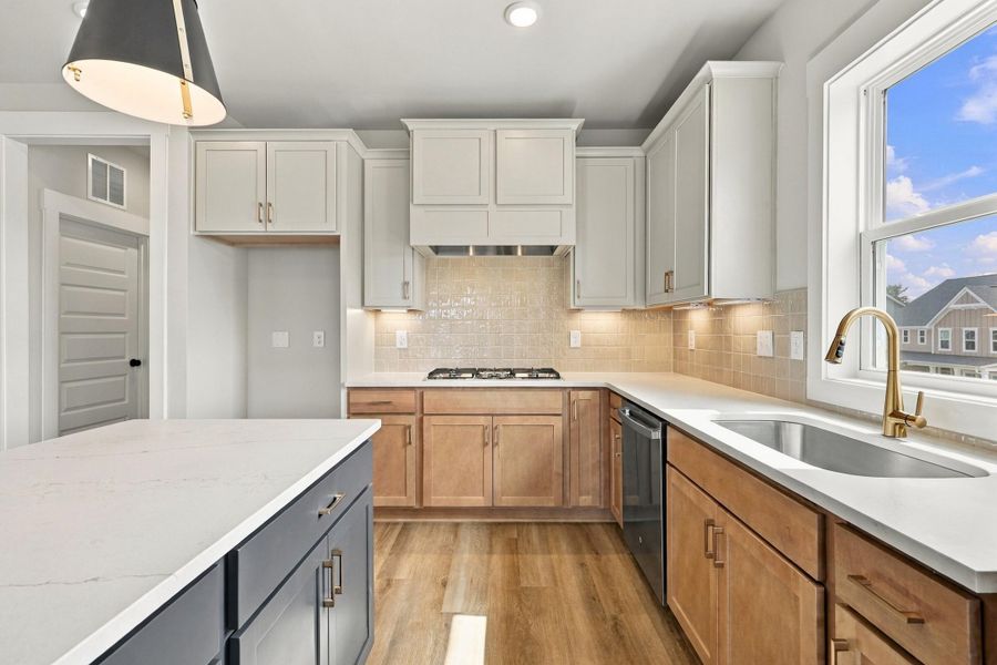 Furnished interior view inside a new home in Allen Park, Raleigh (Image 8).