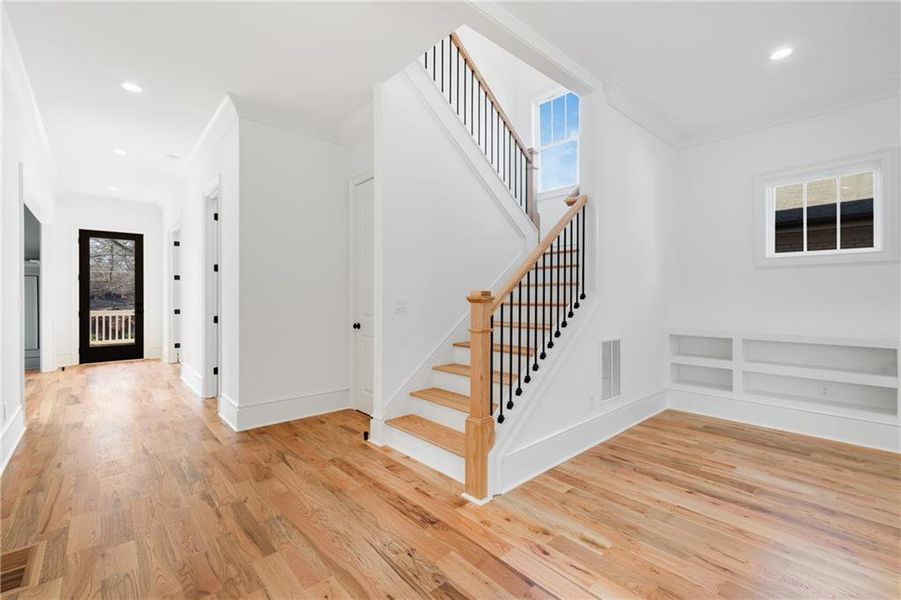 Spacious, unfurnished interior of a new home in , Atlanta (Image 49).
