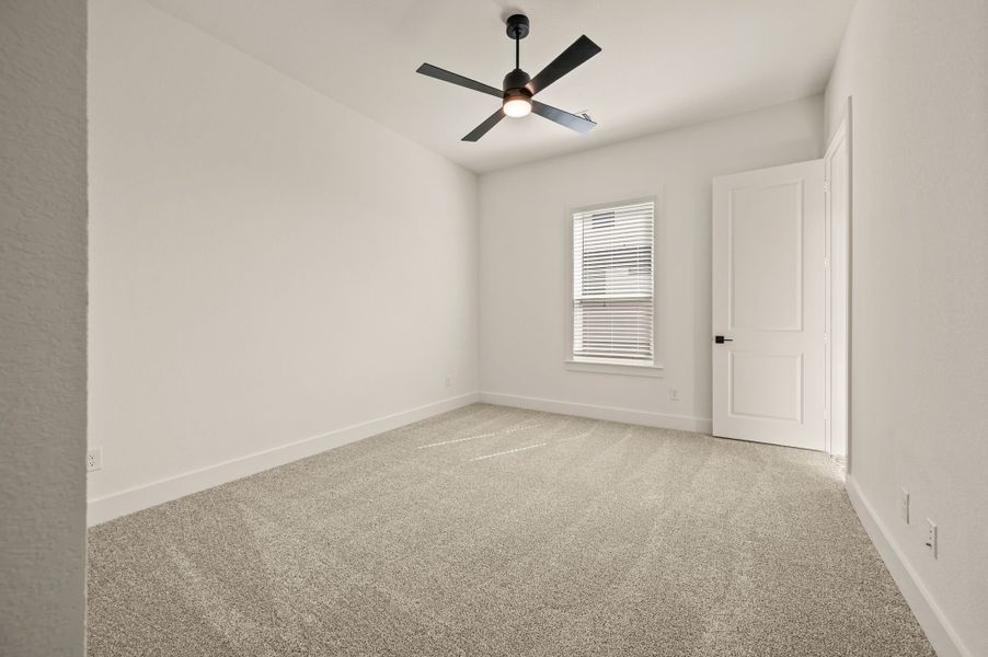 Spacious, unfurnished interior of a new home in NorthGlen, Haslet (Image 39).