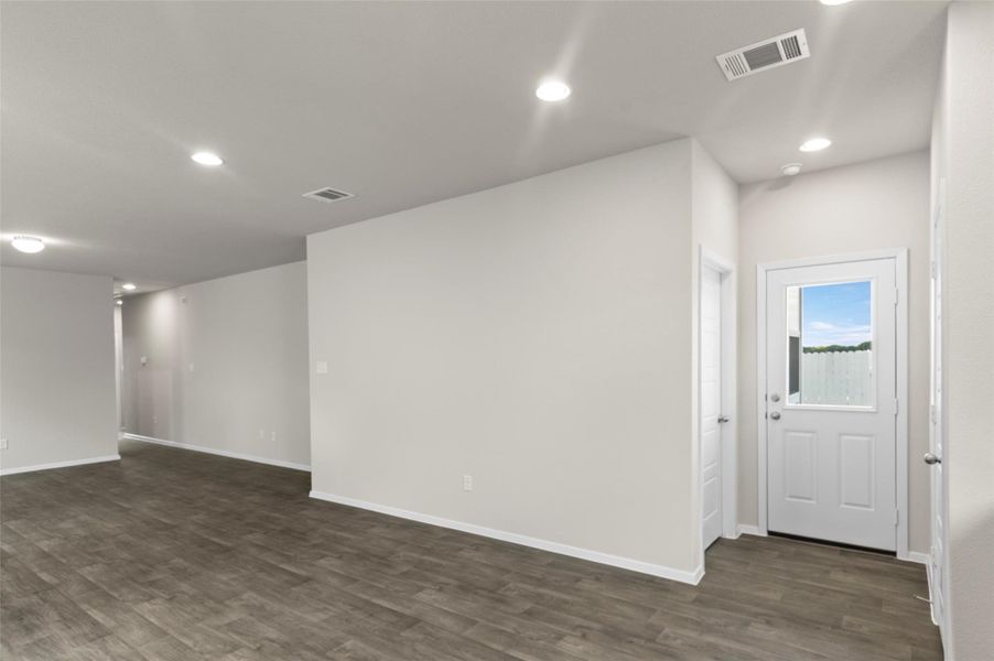 Spacious, unfurnished interior of a new home in Casetta Ranch, Kyle (Image 9). Spacious, unfurnished interior of a new home in Casetta Ranch, Kyle (Image 9).