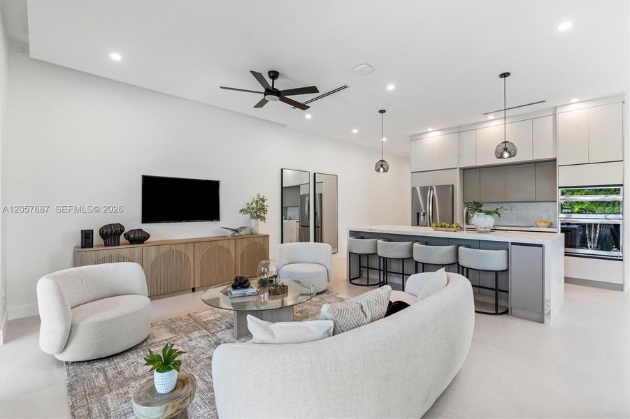 Furnished interior view inside a new home in , Fort Lauderdale (Image 7).