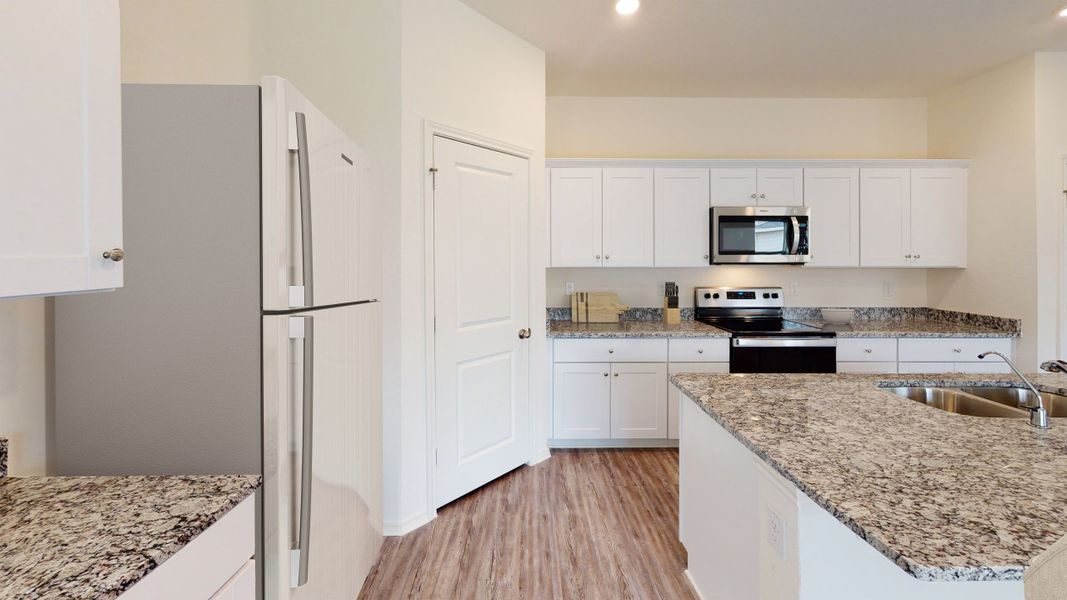 Representative furnished interior of a home built from the Radiance by Starlight Homes in The Summit at Carters Station, Columbia (Image 11).