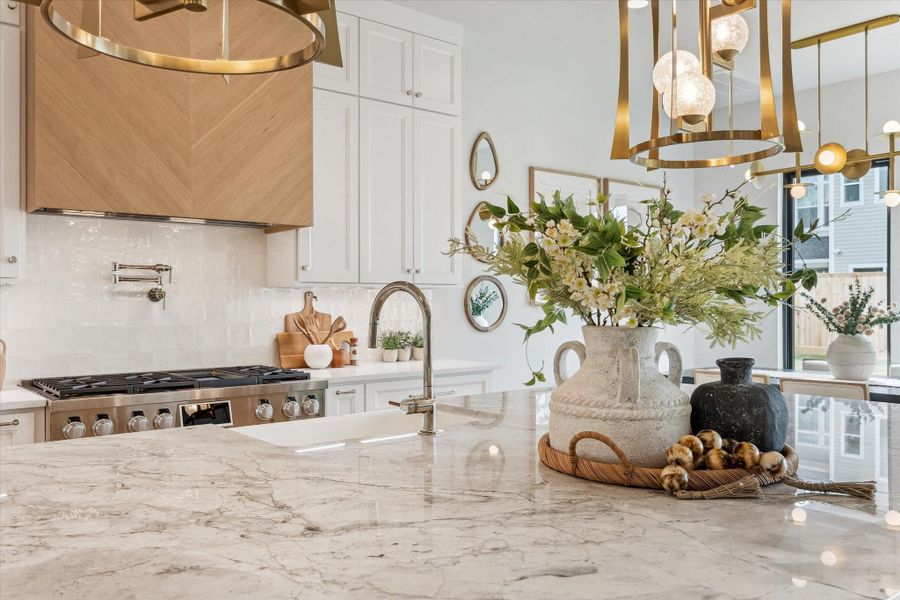 Furnished interior view inside a new home in Garden Oaks and Oak Forest, Houston (Image 7).