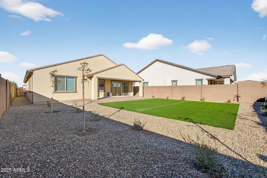 43_6x7a8317 43_6x7a8317