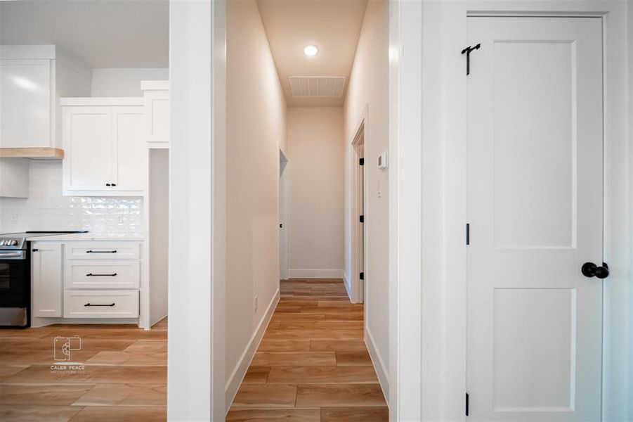 Spacious, unfurnished interior of a new home in , Springtown (Image 27).