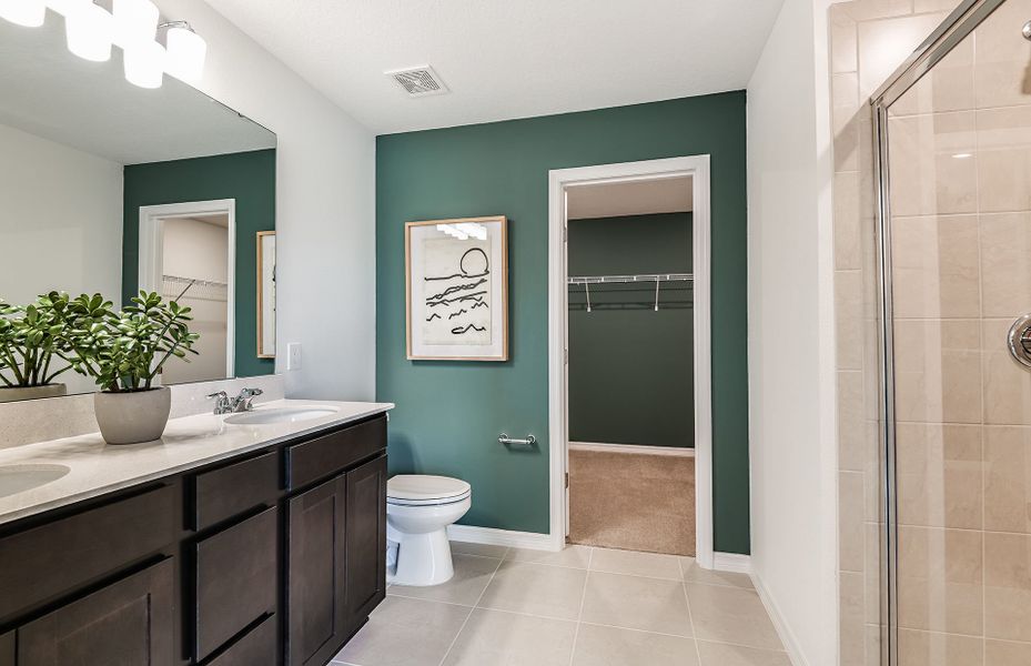 Furnished interior view inside a new home in Silverlake, Lake Alfred (Image 5).