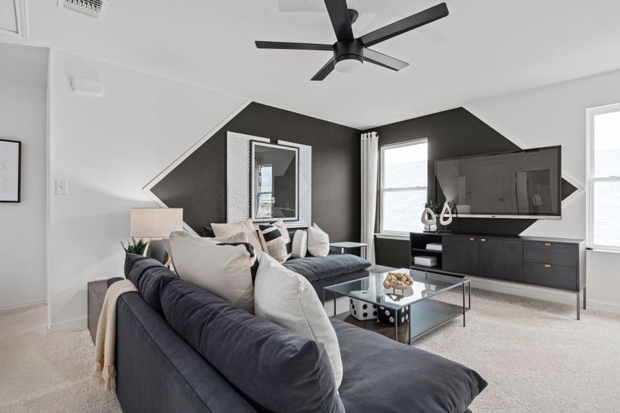 Furnished interior view inside a new home in The Overlook at Creekside, New Braunfels (Image 4). Furnished interior view inside a new home in The Overlook at Creekside, New Braunfels (Image 4).